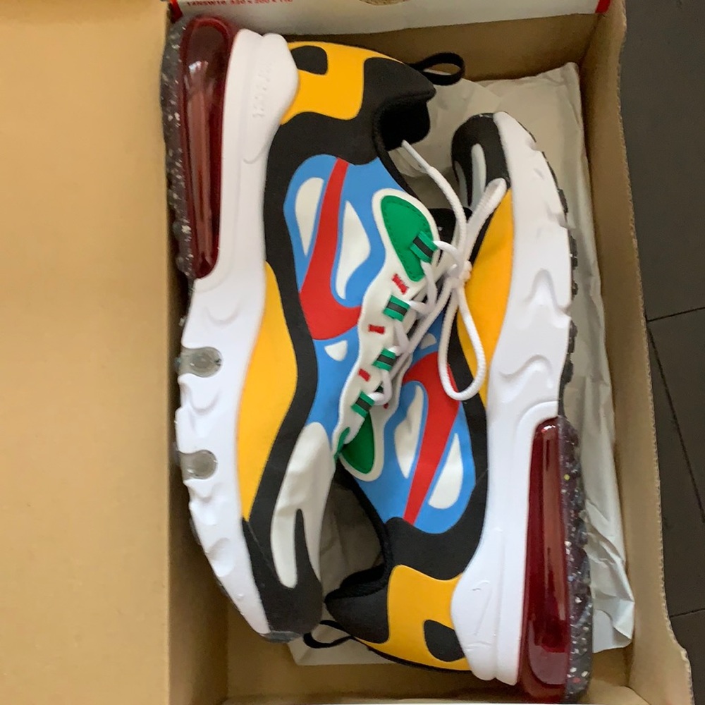 Nike Air Max 270 React NIB